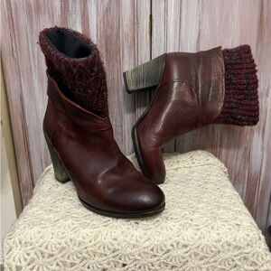 Vero Cuoio Maroon Heeled Boots with Knit Cuff